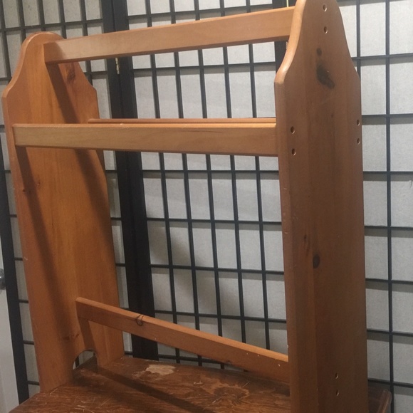 Comforter Rack - Picture 2 of 2